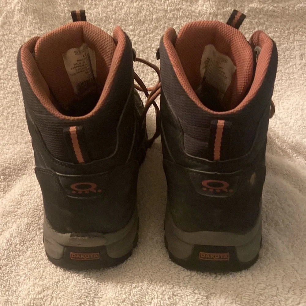 Hiker style Dakota boot - Picture 3 of 7